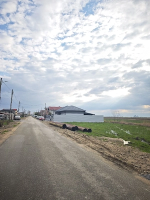 De vânzare teren Bradu - strada cornului. Preț  28 euro urgent  - imagine 2