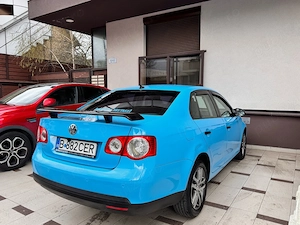 Volkswagen Jetta 2.0 TDI 2200  - imagine 4