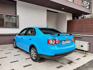 Volkswagen Jetta 2.0 TDI 2200  - imagine 6