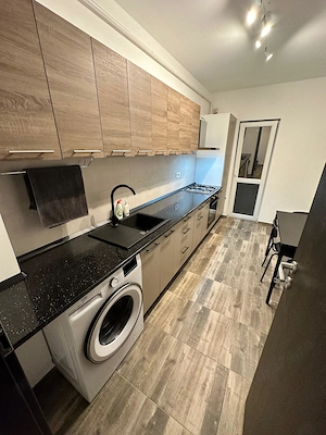 Inchiriere apartament 2 camere Grand Kristal Berceni - imagine 2