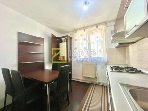 Apartament 3 camere decomandate, strada Martir Horia, Bacau - imagine 4