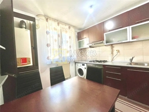 Apartament 3 camere decomandate, strada Martir Horia, Bacau - imagine 2