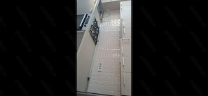 Închiriez apartament 2 camere  - imagine 2