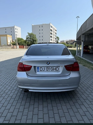 BMW e90 N47 2.0 143 cp pachet shadowline  - imagine 4