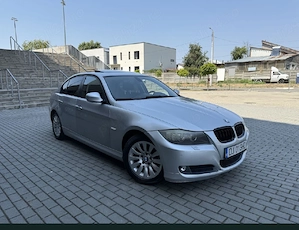 BMW e90 N47 2.0 143 cp pachet shadowline  - imagine 2