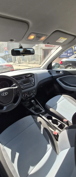 Vand Hyundai i20 42000 km Bucuresti - imagine 4