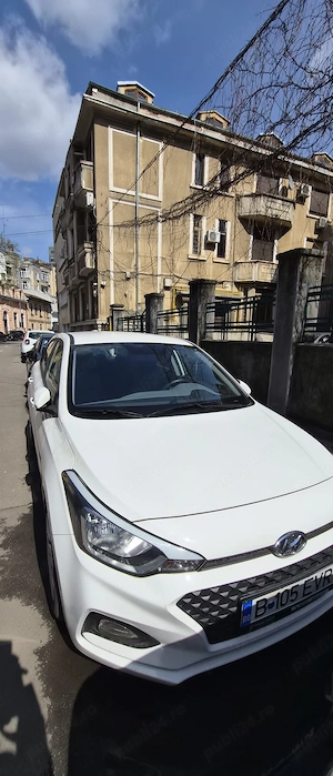 Vand Hyundai i20 42000 km Bucuresti - imagine 5