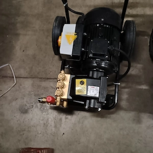 Pompe de spalat profesionale