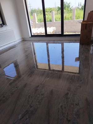 Servicii de tencuială mecanizată și manuală