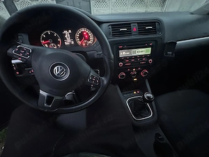Jetta 1.6 Tdi Manual Euro 5 - imagine 2