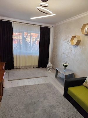 Ofer spre închiriere apartament 