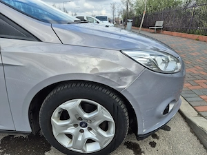 Ford Focus 1.6 TDCi Trend - imagine 10