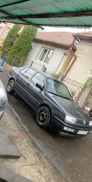 vento 1.9 tdi - imagine 2