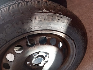 vinnd 4 buc cauciucuri aproape noi nouțe