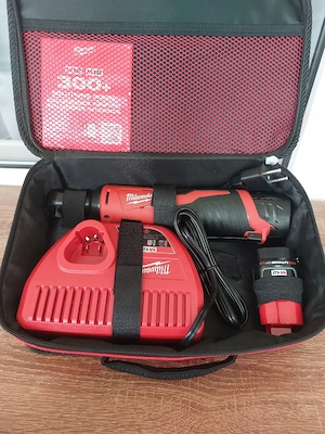 Milwaukee Clichet 3 8"