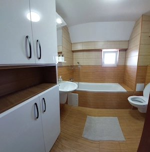 apartament 3 camere pe 2 niveluri, de inchiriat - imagine 5