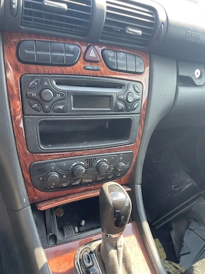 dezmembrez mercedes c220 w203 - imagine 6