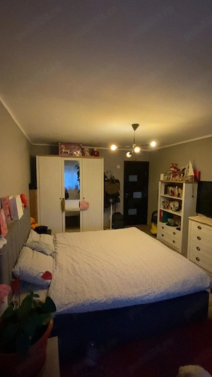 Apartament de vanzare ,zona piata meva stadion ,doua camere , - imagine 5
