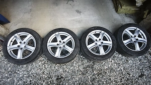 Set Jante Anzio R17 + Anvelope Pirelli Powergy 225/50/17 DOT 22 - imagine 2