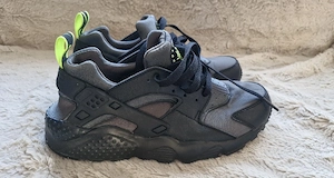 Nike noi negru cu verde