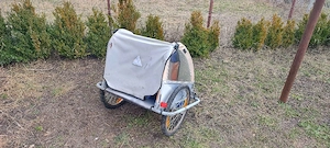 Vand doua remorcute pt bicicleta