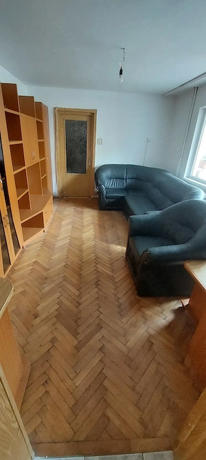 Vand apartament 3 camere,etaj 1din 4,centrala proprie,Govandari-disponibil imediat - imagine 5