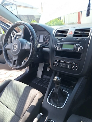 Vând Volkswagen Jetta 1.6 TDI, 105 CP, an 2010 - imagine 6