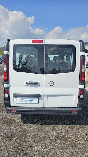 Opel Vivaro 1.6 140 cp 9 locuri  - imagine 5