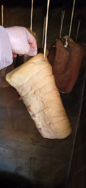 slănină afumată de casă 