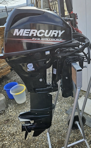 Motor Barca MERCURY 20 Cai