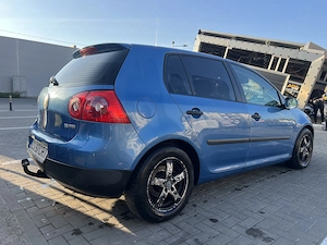Volkswagen Golf 5 1.6 FSI  - imagine 3