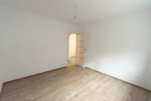 Apartament cu doua camere, decomandat, Soarelui. Proprietar - imagine 10
