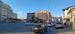 2 spații apartamente   etaje integrale,în insulă intersecție,la Smith