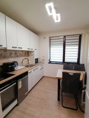 Ap. 2 camere, parter, str. Careiului, vis-a-vis de Shopping City Satu Mare  - imagine 2