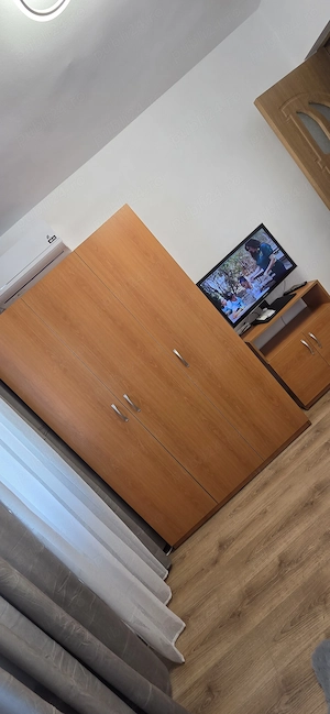 Inchiriez apartament 3 camere decomandat - imagine 9