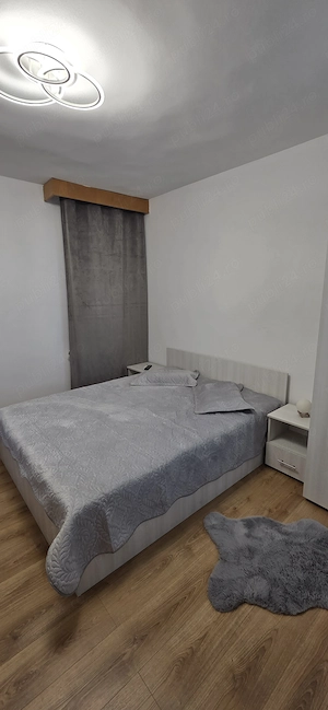 Inchiriez apartament 3 camere decomandat - imagine 3