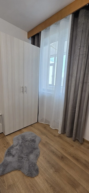 Inchiriez apartament 3 camere decomandat - imagine 11