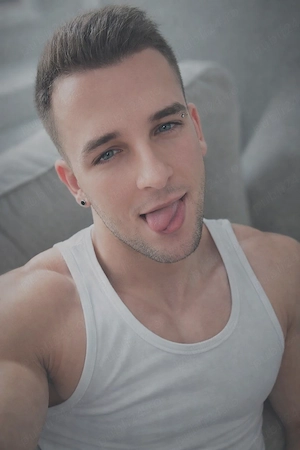 Te astept pe WhatsApp. Doar femei!  - imagine 3