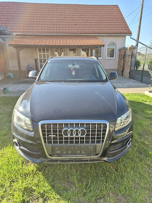 Vand Audi Q5 2012