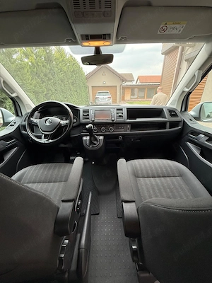 Volkswagen Caravelle   Transporter   9 locuri   204 CP   Automată   Gri metalizat - imagine 4