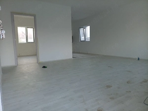 Vand Casă la cheie 4 dormitoare in loc. lumina - imagine 2