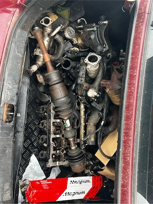 Dezmembrez vand Hyundai Accent 2007 diesel - imagine 3