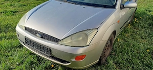 Vând bară față, capota, uși, faruri Ford Focus 1 - imagine 5