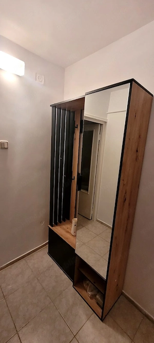 Închiriez apartament cu 3 camere, cartier Tudor Vladimirescu  - imagine 2