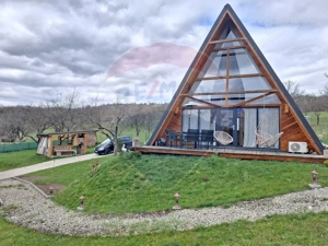 Casă / Vilă cu 3 camere de vânzare - imagine 2