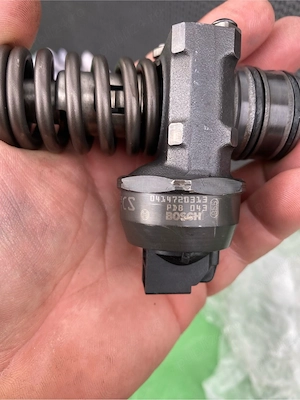 Vand injectoare TDI :golf5,passat, jetta, etc. - imagine 2