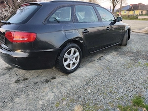 Audi A4 B8   Putere, Eleganță și Stil German   