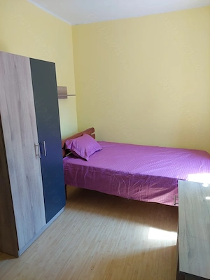 Inchiriez la casa zona Centrala