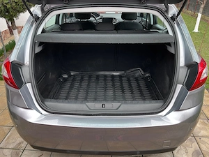 Peugeot 308 1.2 Puretech (57.361 km) - imagine 9