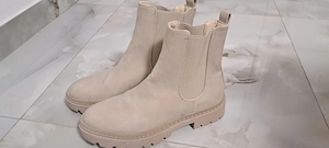 Ghete chelsea dama bej C&A 